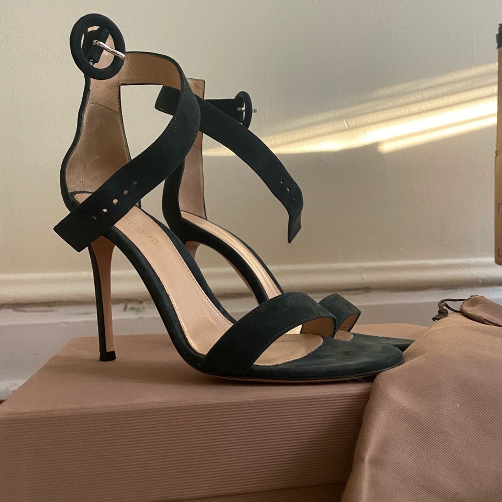 gianvito rossi portofino suede sandal deep emerald